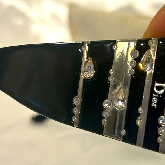 Authentic Christian Dior “Dior Rain 2” Vintage Sunglasses PreOwned with Crystals - Picture 7 of 11